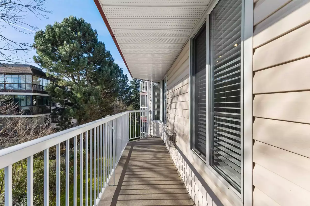 Hallway Photo of 210 2450 Church Street, Abbotsford, BC