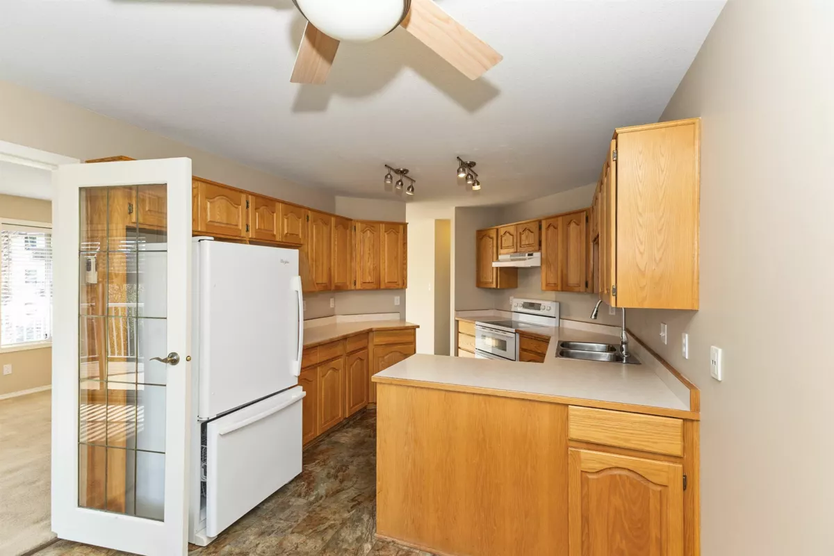 Kitchen Photo of 210 2450 Church Street, Abbotsford, BC