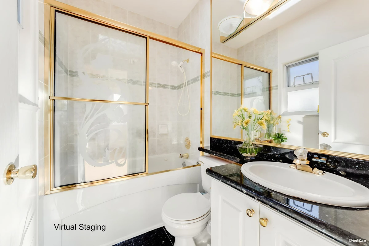 Mudroom Photo of 3056 Adanac Street, Vancouver, BC