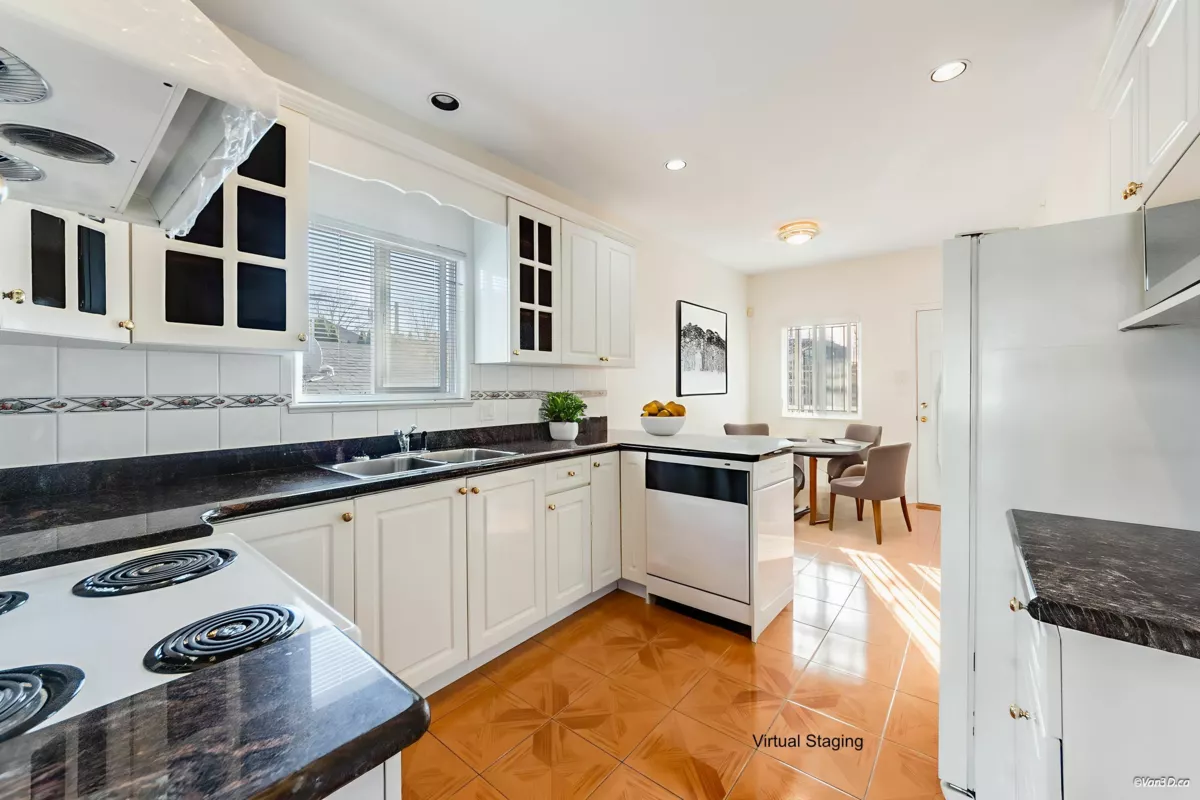 Office / Den Photo of 3056 Adanac Street, Vancouver, BC