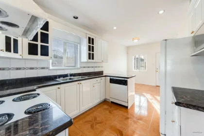 Loft / Bonus Room Photo of 3056 Adanac Street, Vancouver, BC