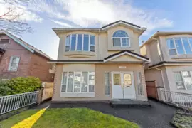 3056 Adanac Street, Vancouver, BC