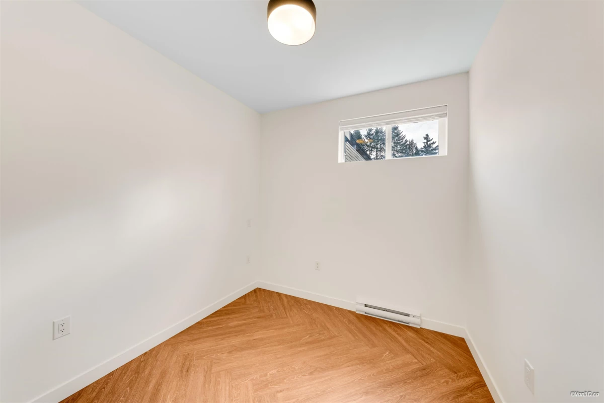 Entry Foyer Photo of 505 3229 St Johns Street, Port Moody, BC