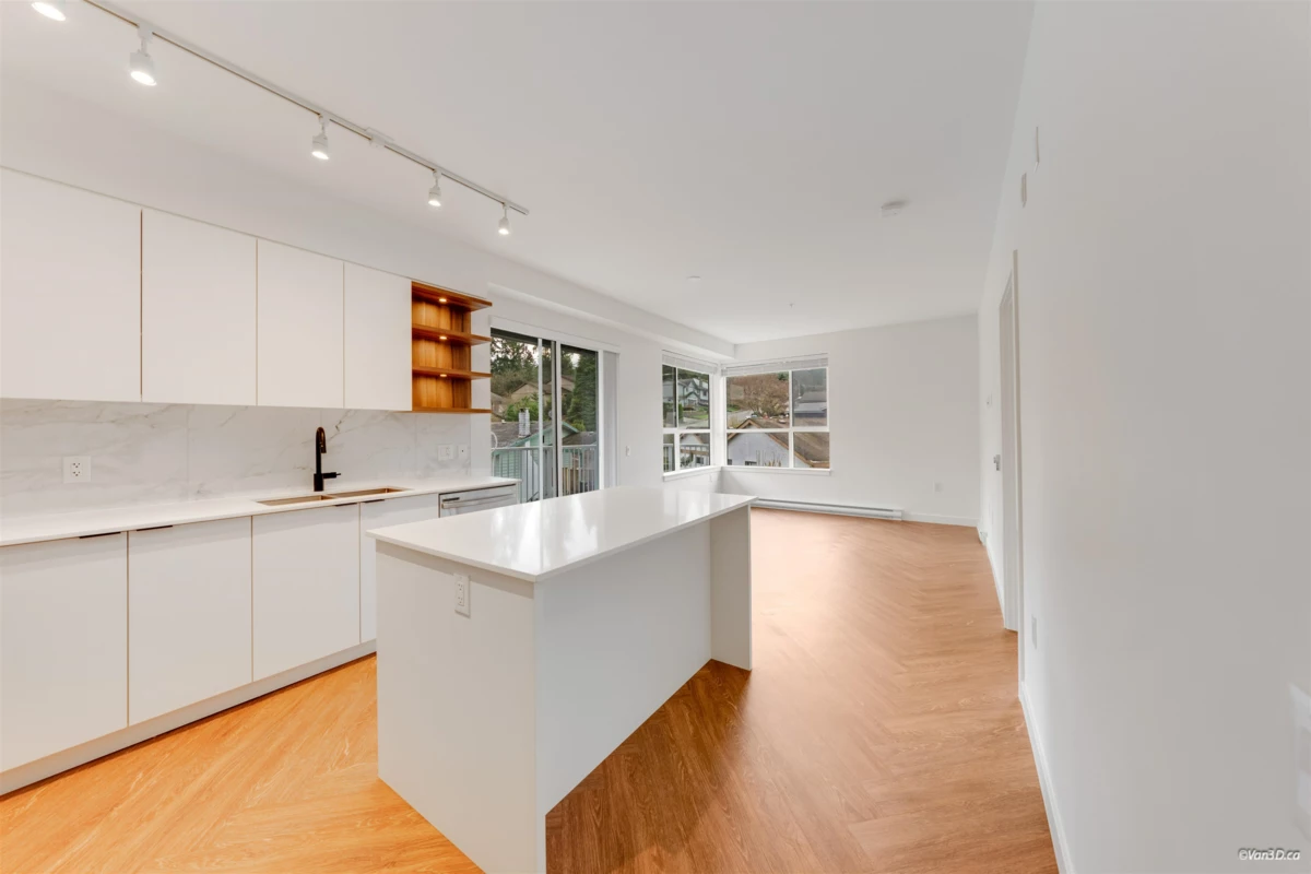 Walk-In Closet Photo of 505 3229 St Johns Street, Port Moody, BC