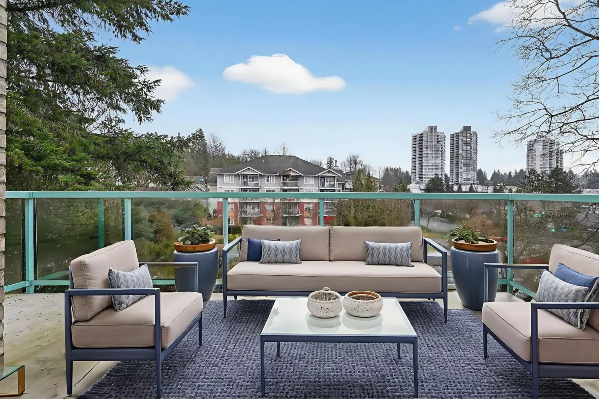 Entry Foyer Photo of 401 301 Maude Road, Port Moody, BC