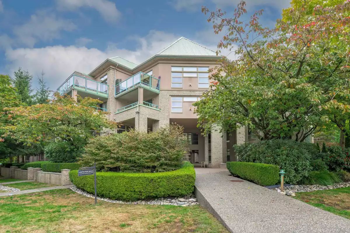 Front Yard Photo of 401 301 Maude Road, Port Moody, BC