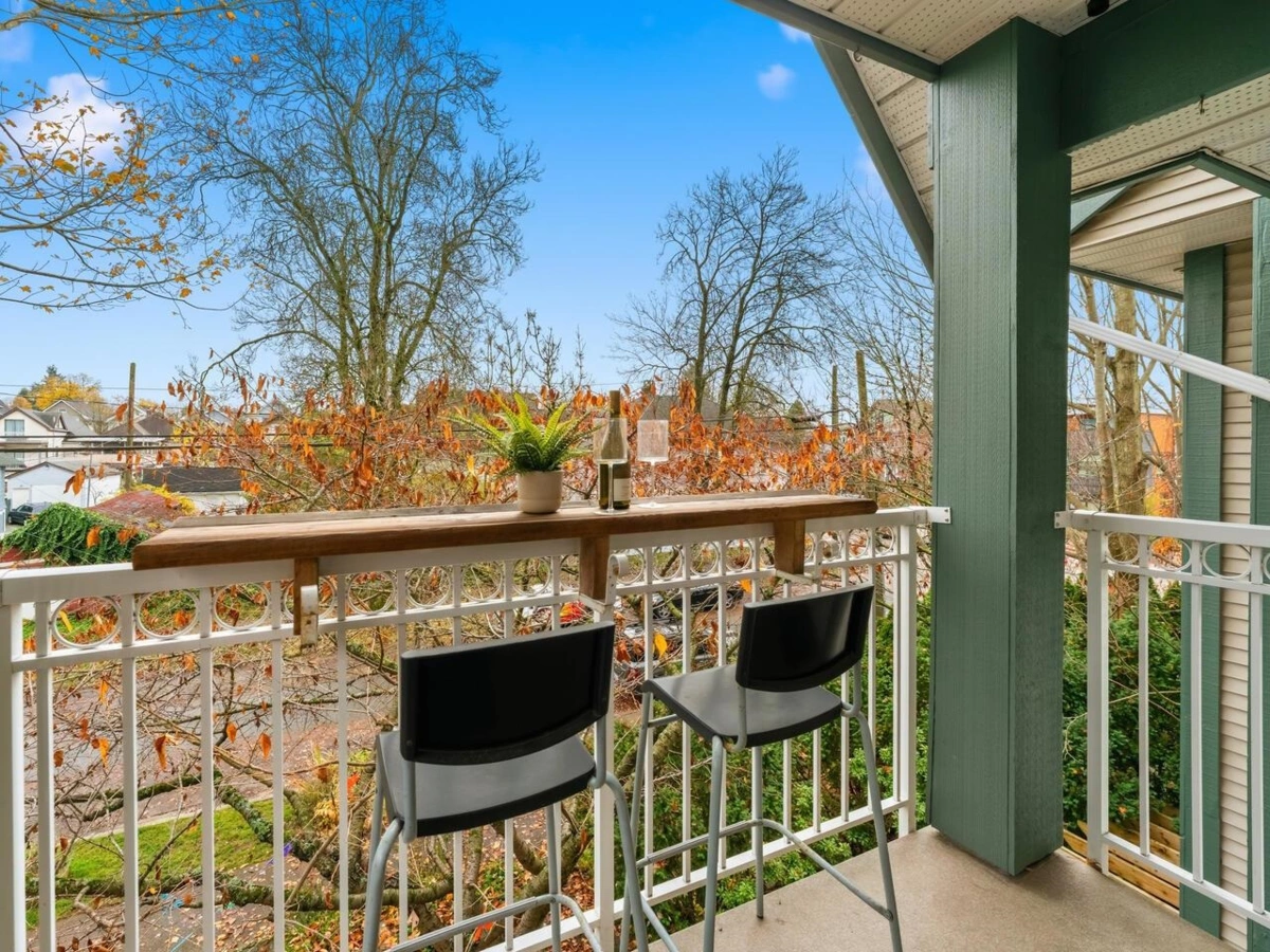 Guest Bathroom Photo of 305 1915 E Georgia Street, Vancouver, BC