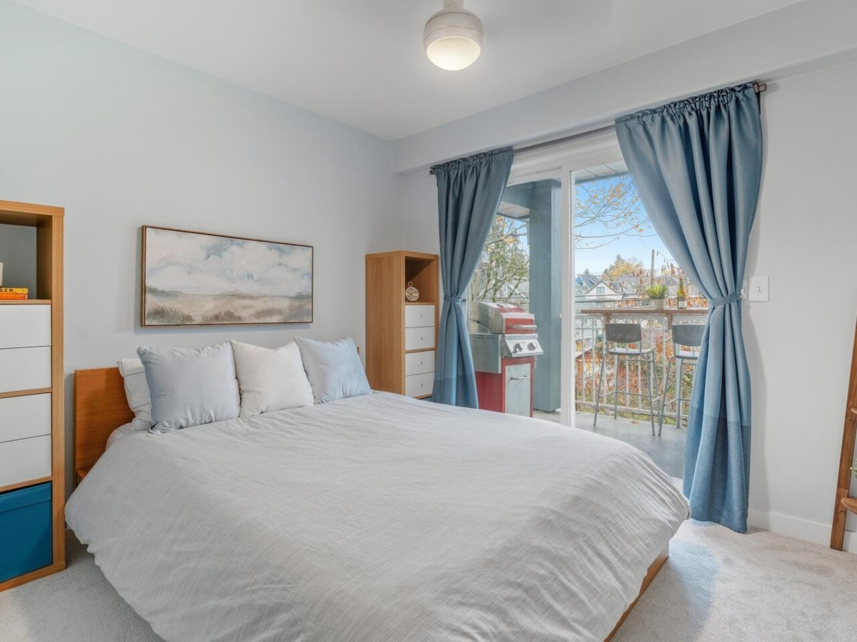 Office / Den Photo of 305 1915 E Georgia Street, Vancouver, BC