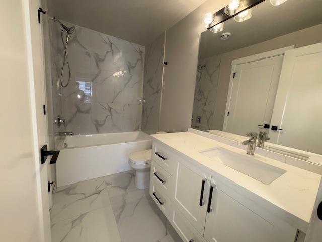 Walk-In Closet Photo of 430 12109 223 Street, Maple Ridge, BC