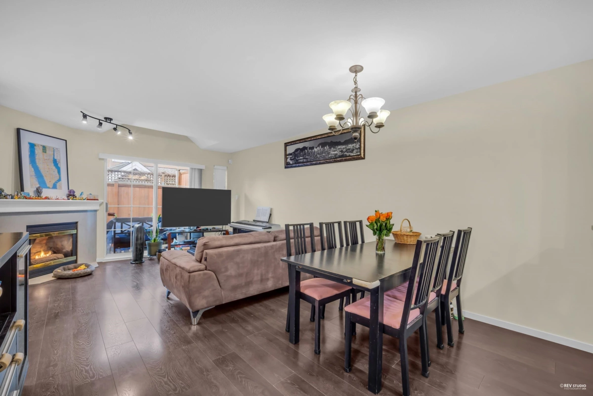 Dining Area Photo of 25 7488 Salisbury Avenue, Burnaby, BC
