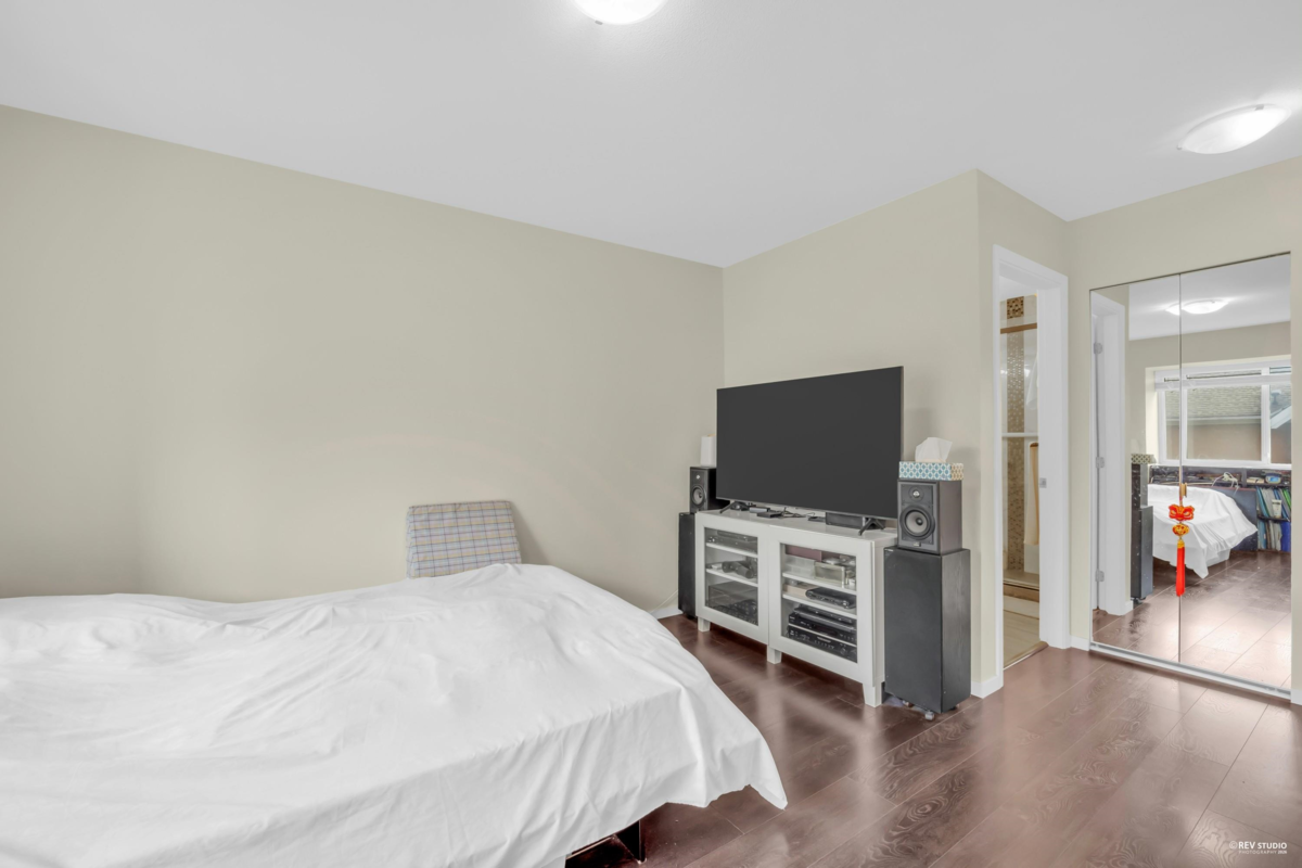 Entry Foyer Photo of 25 7488 Salisbury Avenue, Burnaby, BC