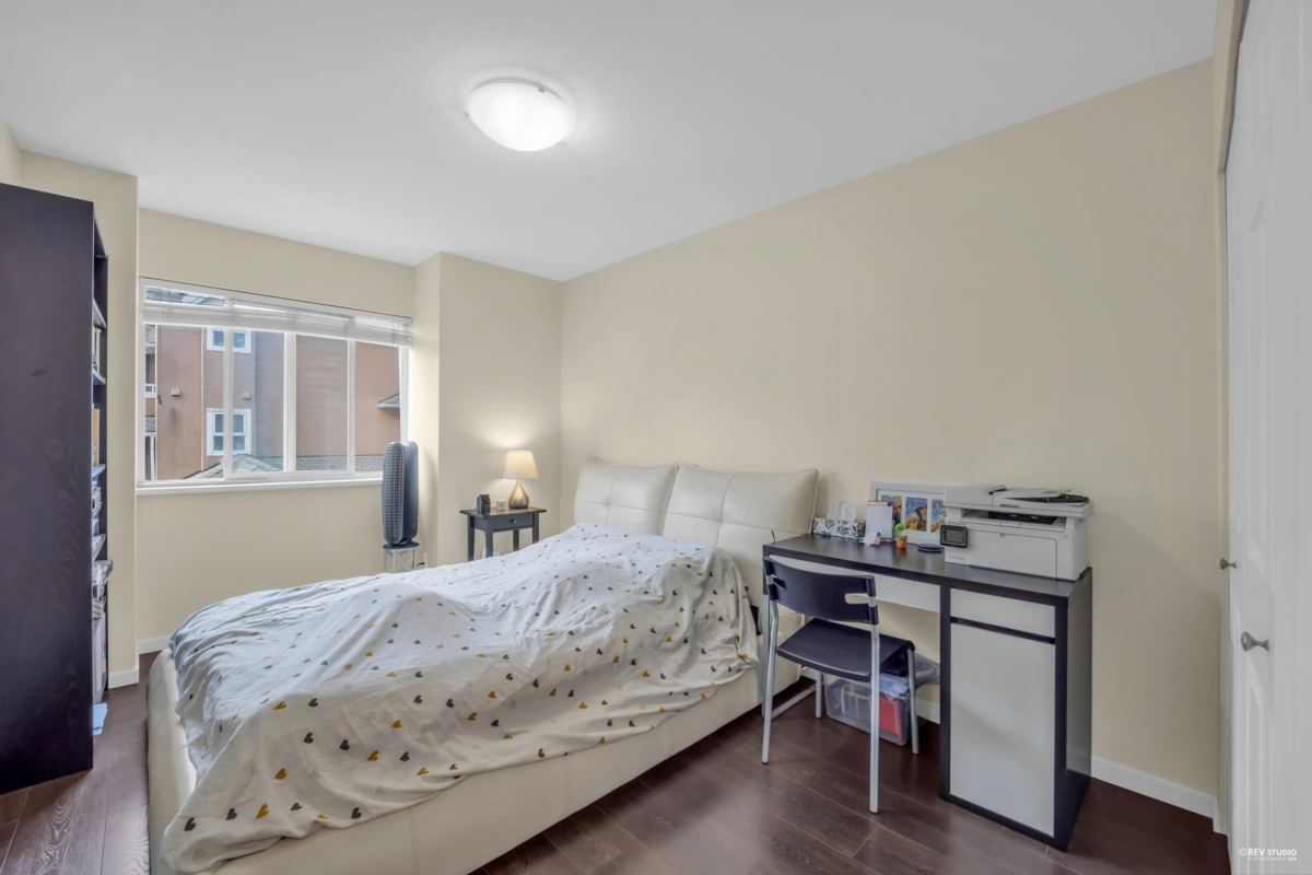 Guest Bathroom Photo of 25 7488 Salisbury Avenue, Burnaby, BC