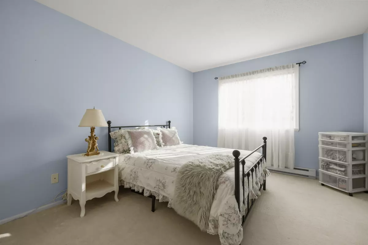 Basement Recreation Room Photo of 27 6488 168 Street, Surrey, BC