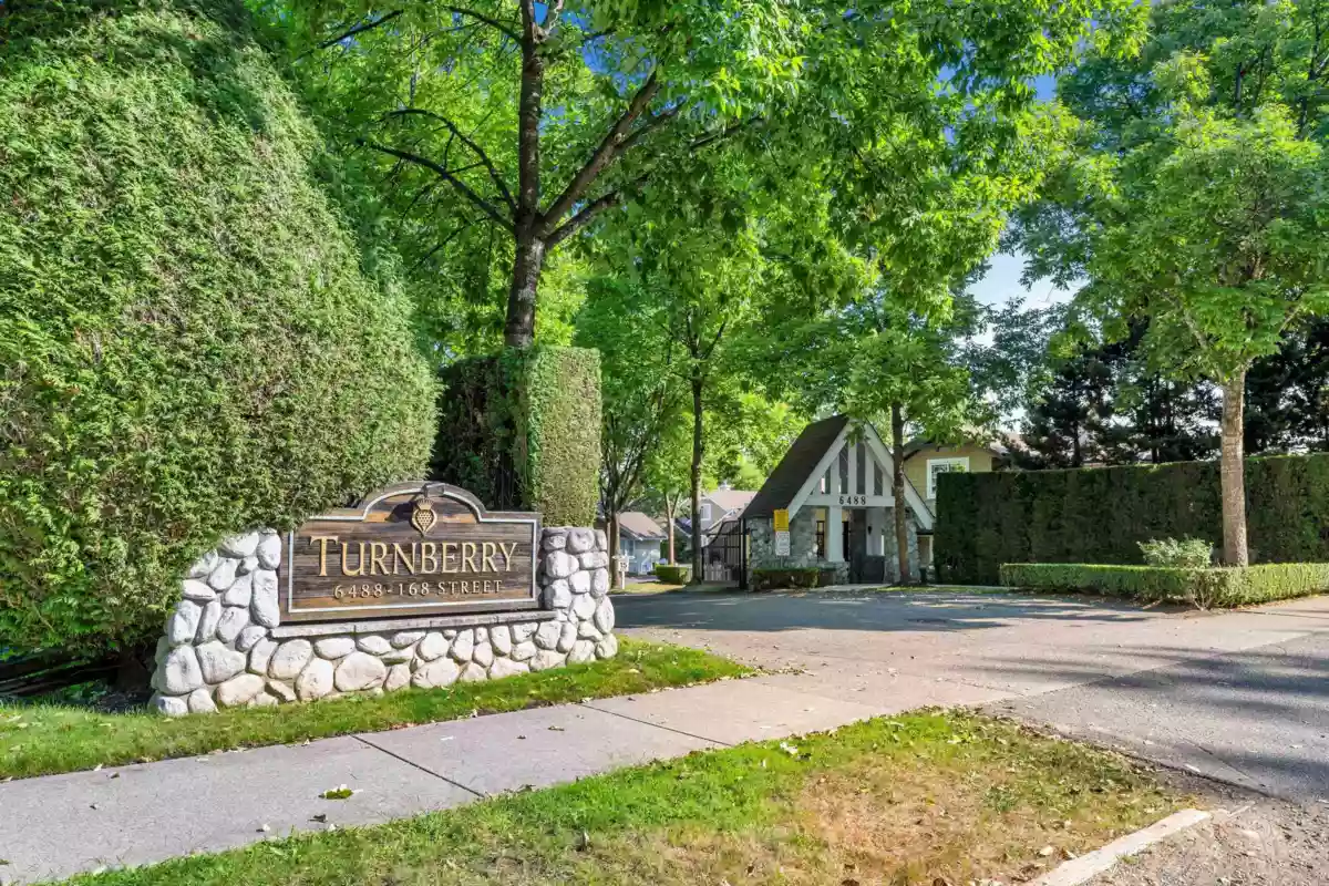 Garden / Landscaping Photo of 27 6488 168 Street, Surrey, BC