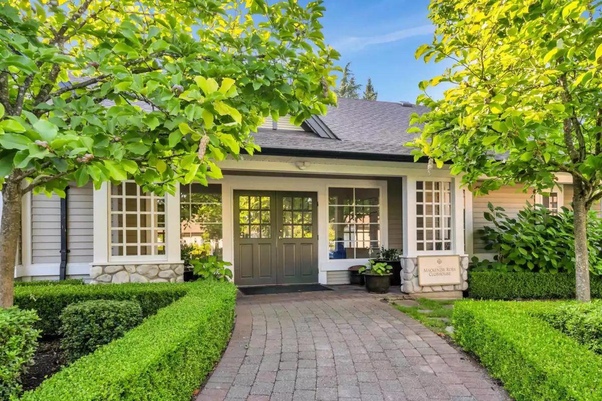 Swimming Pool Photo of 27 6488 168 Street, Surrey, BC