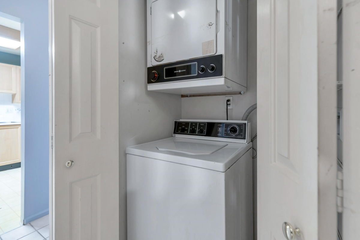 Breakfast Nook Photo of 109 8751 General Currie Road, Richmond, BC