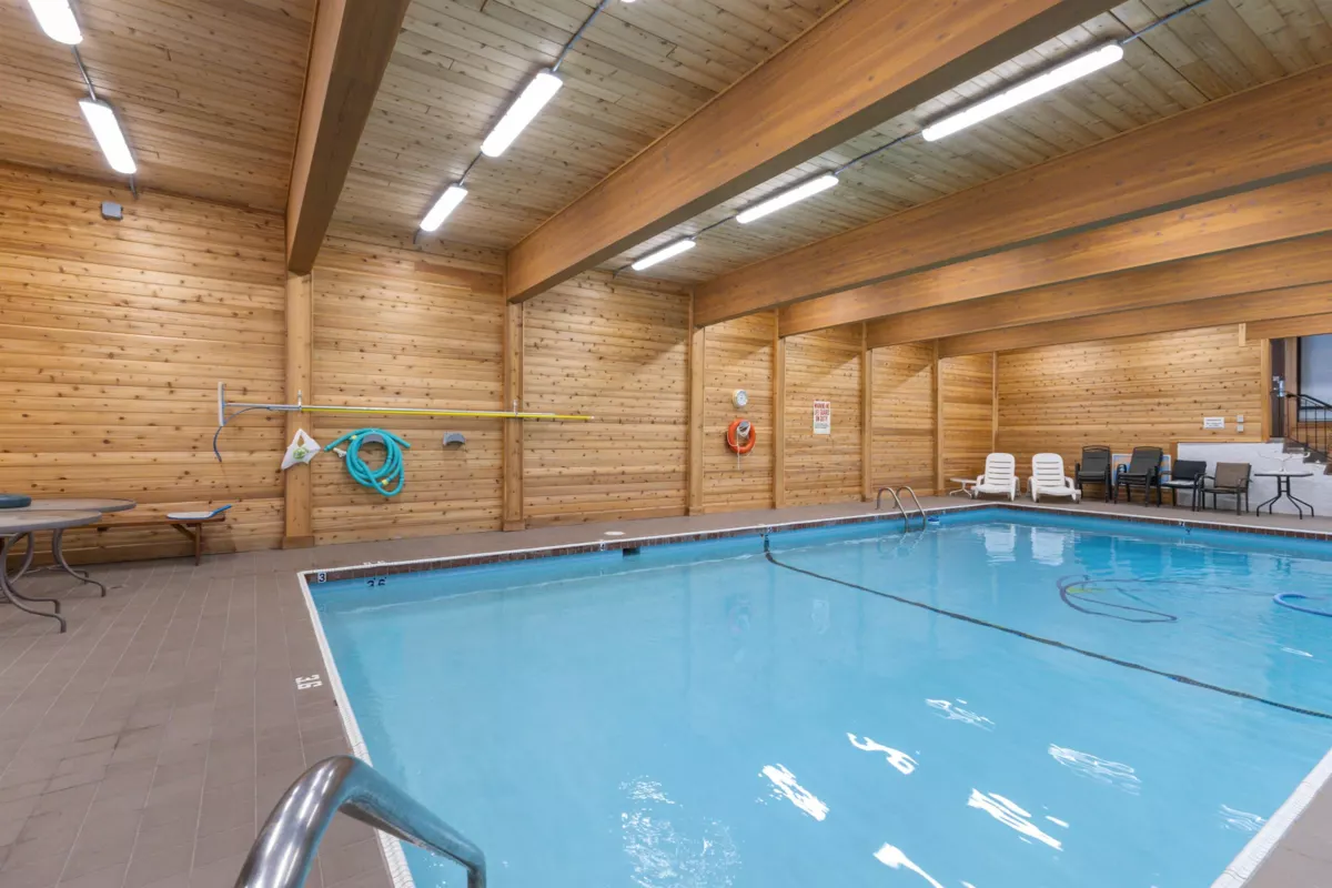 Entry Foyer Photo of 302 32098 George Ferguson Way, Abbotsford, BC