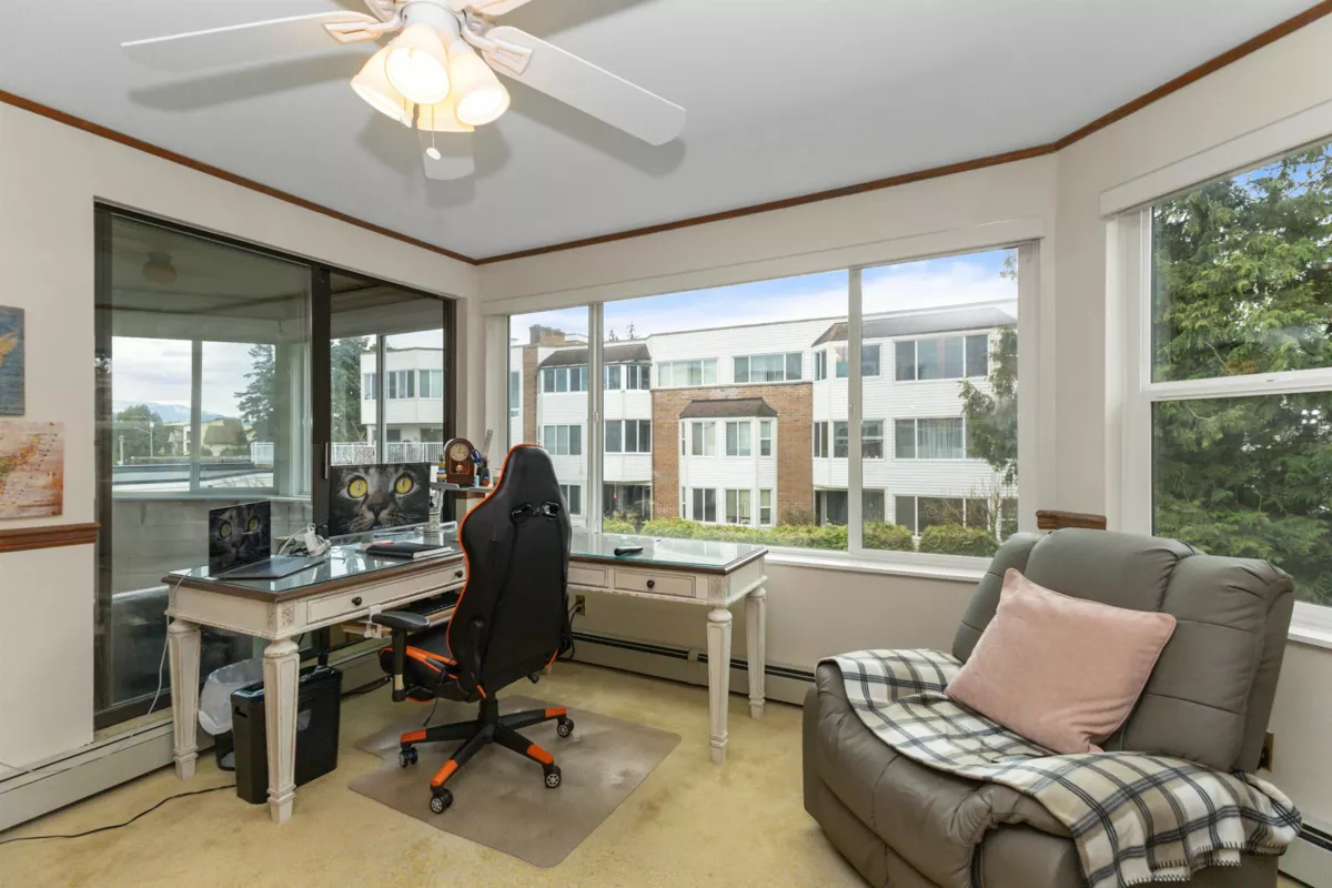 Laundry Room Photo of 302 32098 George Ferguson Way, Abbotsford, BC