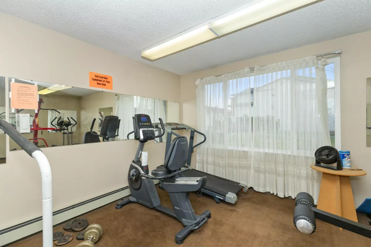 Staircase Photo of 302 32098 George Ferguson Way, Abbotsford, BC