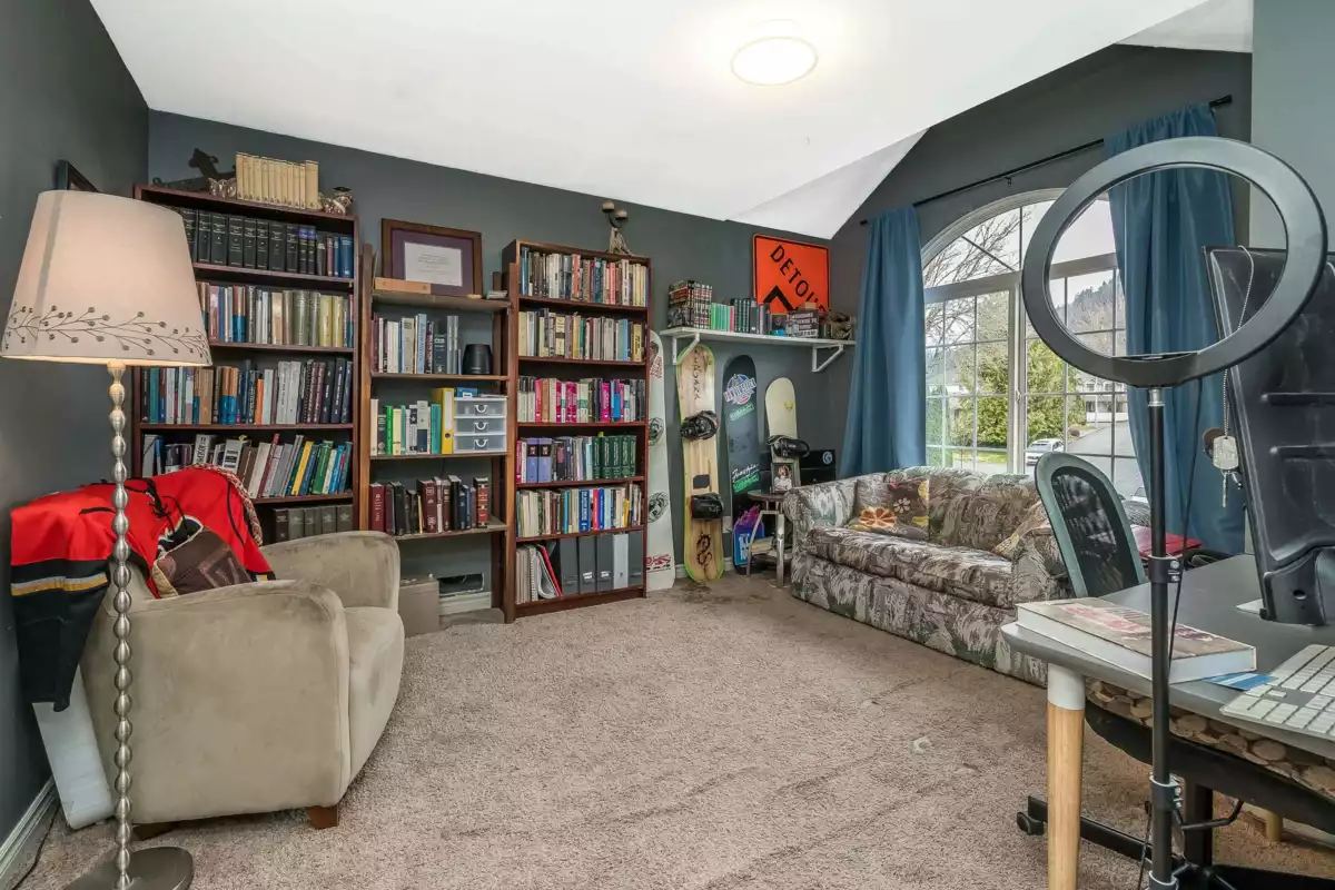 Basement Recreation Room Photo of 5465 Highroad Crescent, Chilliwack, BC