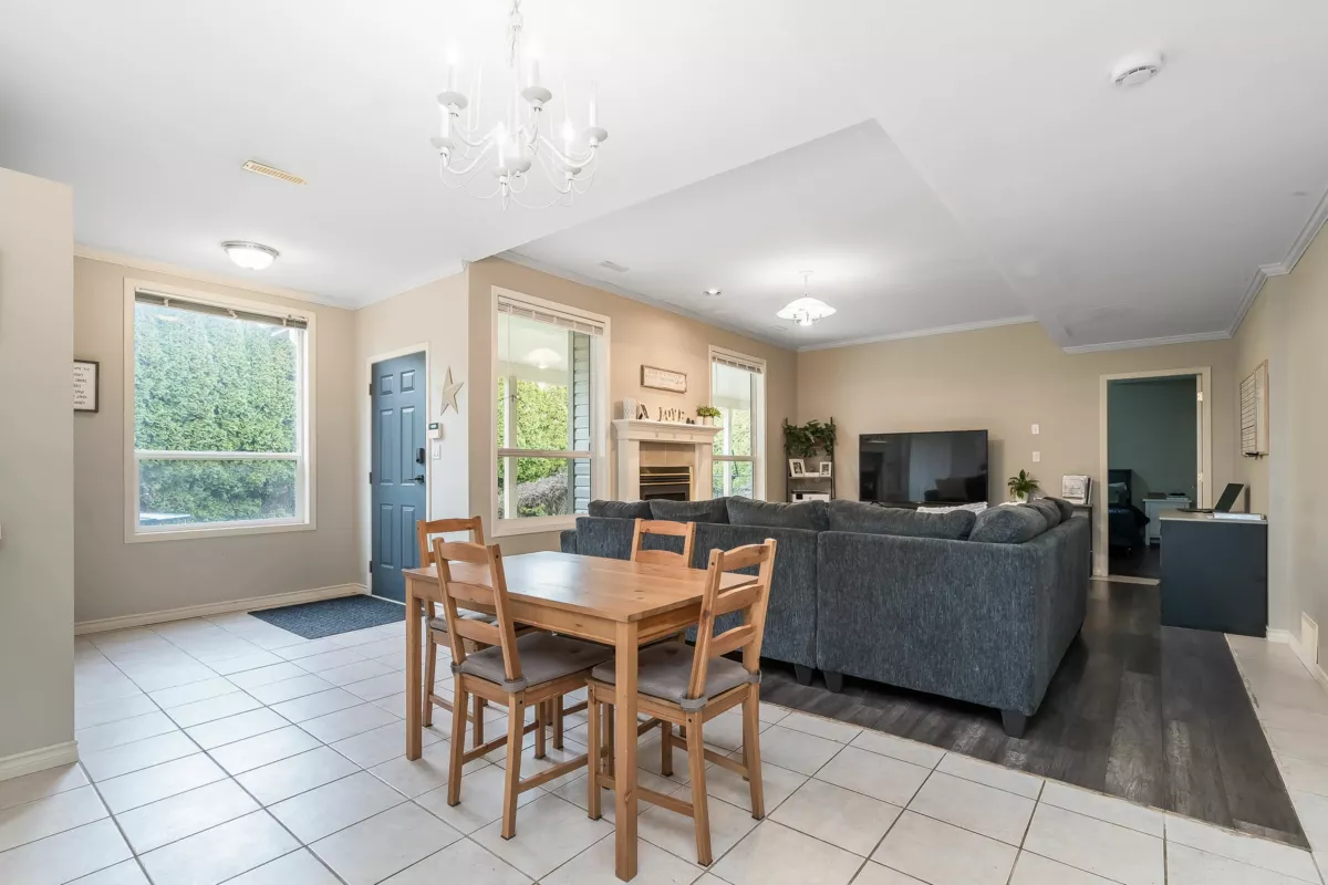 Garage Interior Photo of 5465 Highroad Crescent, Chilliwack, BC