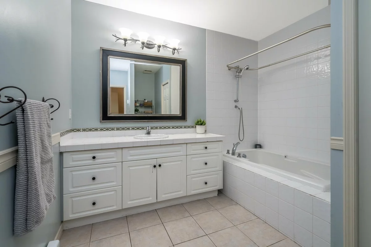 Laundry Room Photo of 5465 Highroad Crescent, Chilliwack, BC