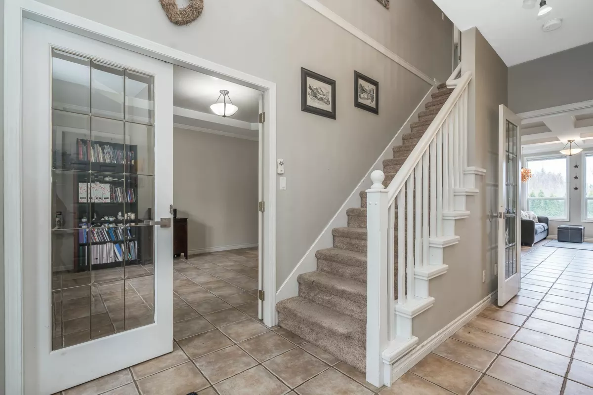 Living Room Photo of 5465 Highroad Crescent, Chilliwack, BC