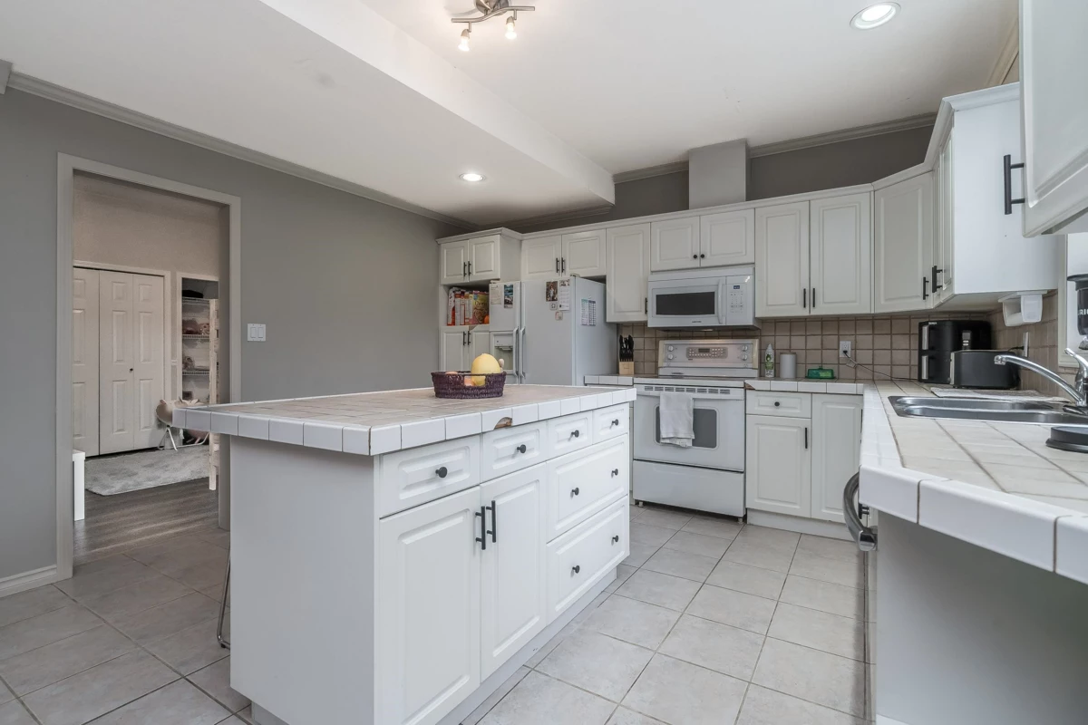 Staircase Photo of 5465 Highroad Crescent, Chilliwack, BC