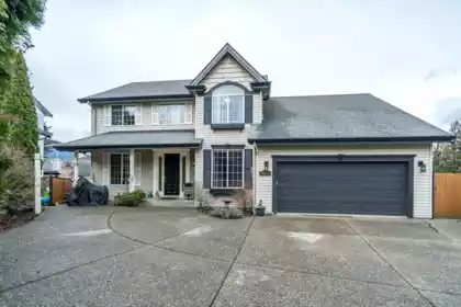 5465 Highroad Crescent, Chilliwack, BC, Promontory — 6 bed single family residence for sale