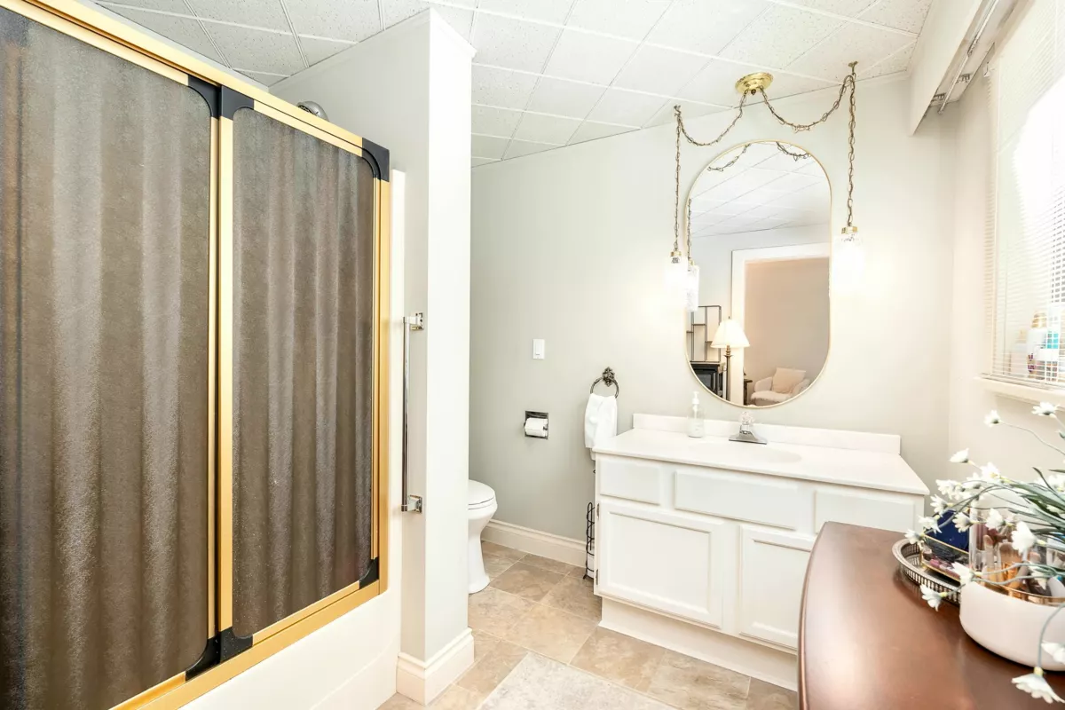 Basement Recreation Room Photo of 792 Anderson Crescent, West Vancouver, BC