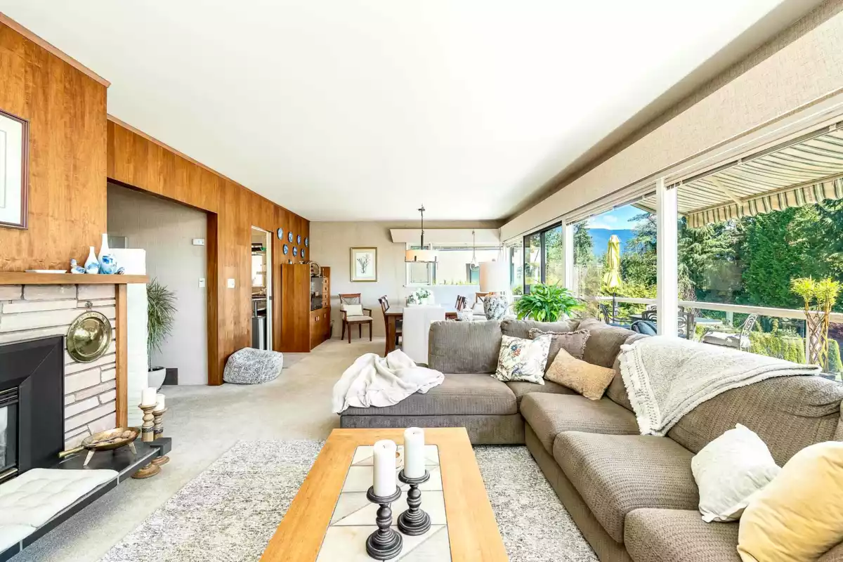 Dining Area Photo of 792 Anderson Crescent, West Vancouver, BC