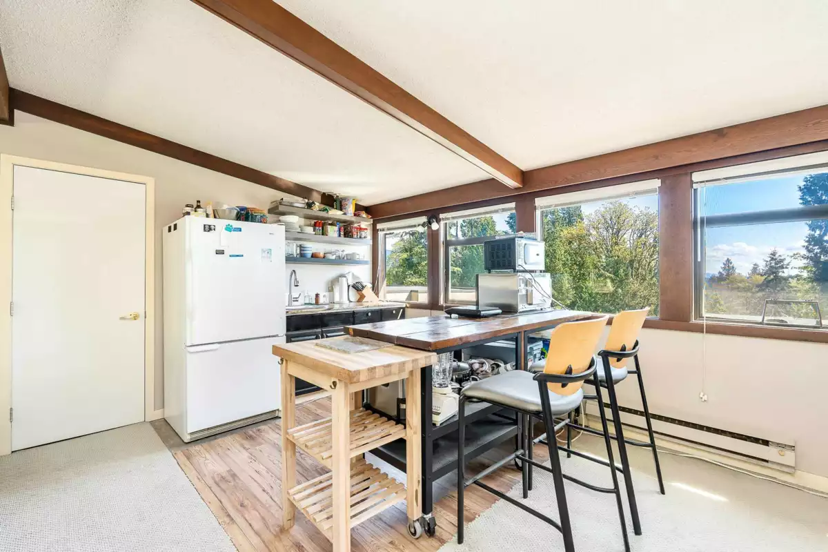 Front Yard Photo of 792 Anderson Crescent, West Vancouver, BC