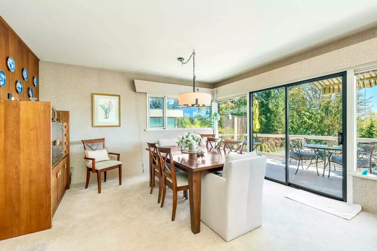 Kitchen Photo of 792 Anderson Crescent, West Vancouver, BC