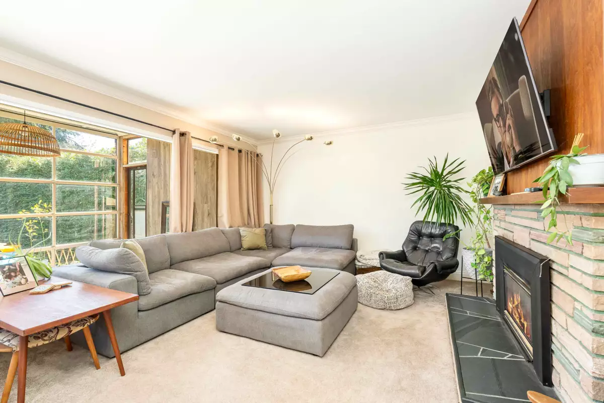 Laundry Room Photo of 792 Anderson Crescent, West Vancouver, BC