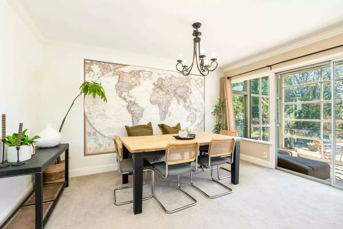Mudroom Photo of 792 Anderson Crescent, West Vancouver, BC