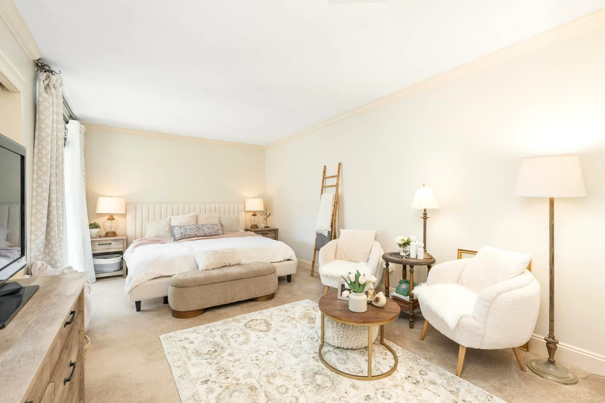 Powder Room Photo of 792 Anderson Crescent, West Vancouver, BC