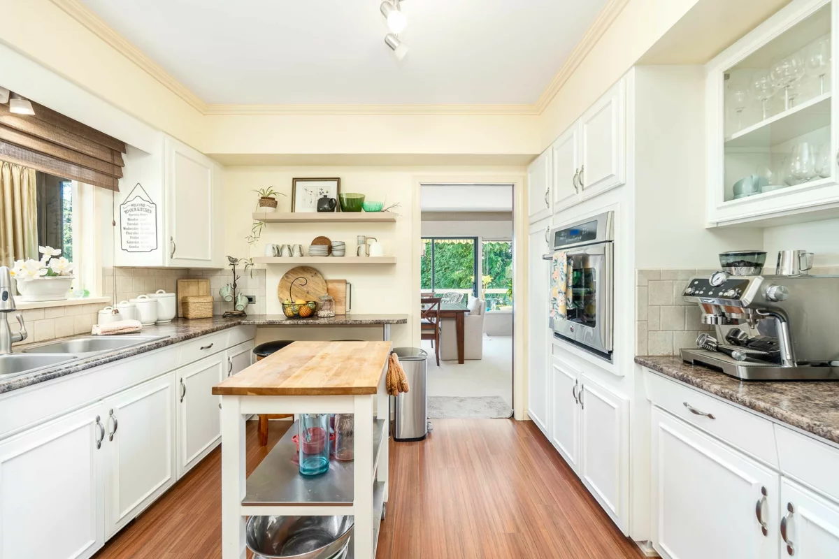 Primary Bathroom Photo of 792 Anderson Crescent, West Vancouver, BC