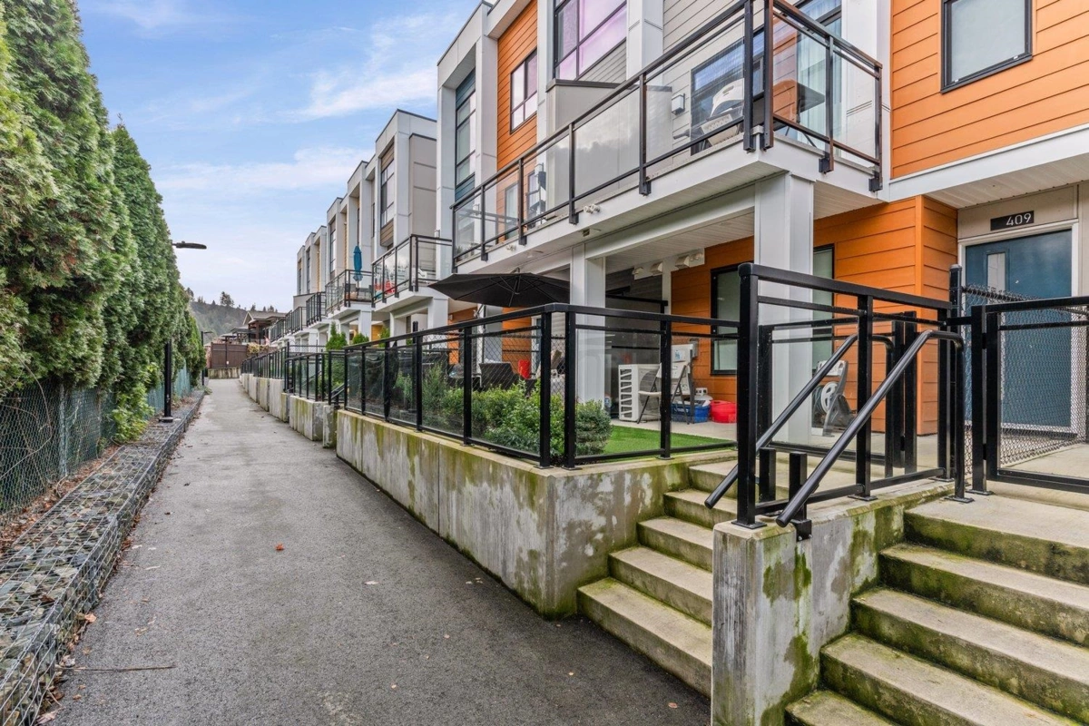 Exterior Rear Photo of 409 46150 Thomas Road, Chilliwack, BC