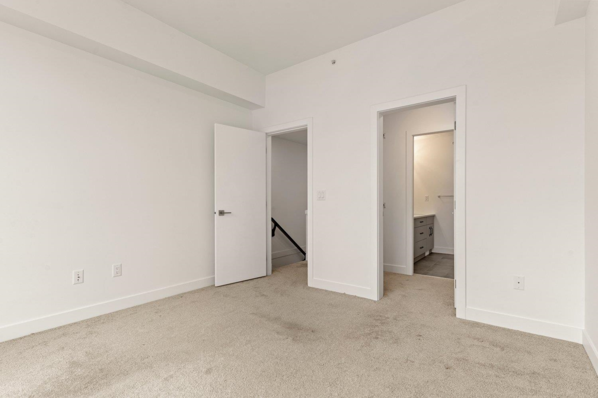 Guest Bathroom Photo of 409 46150 Thomas Road, Chilliwack, BC