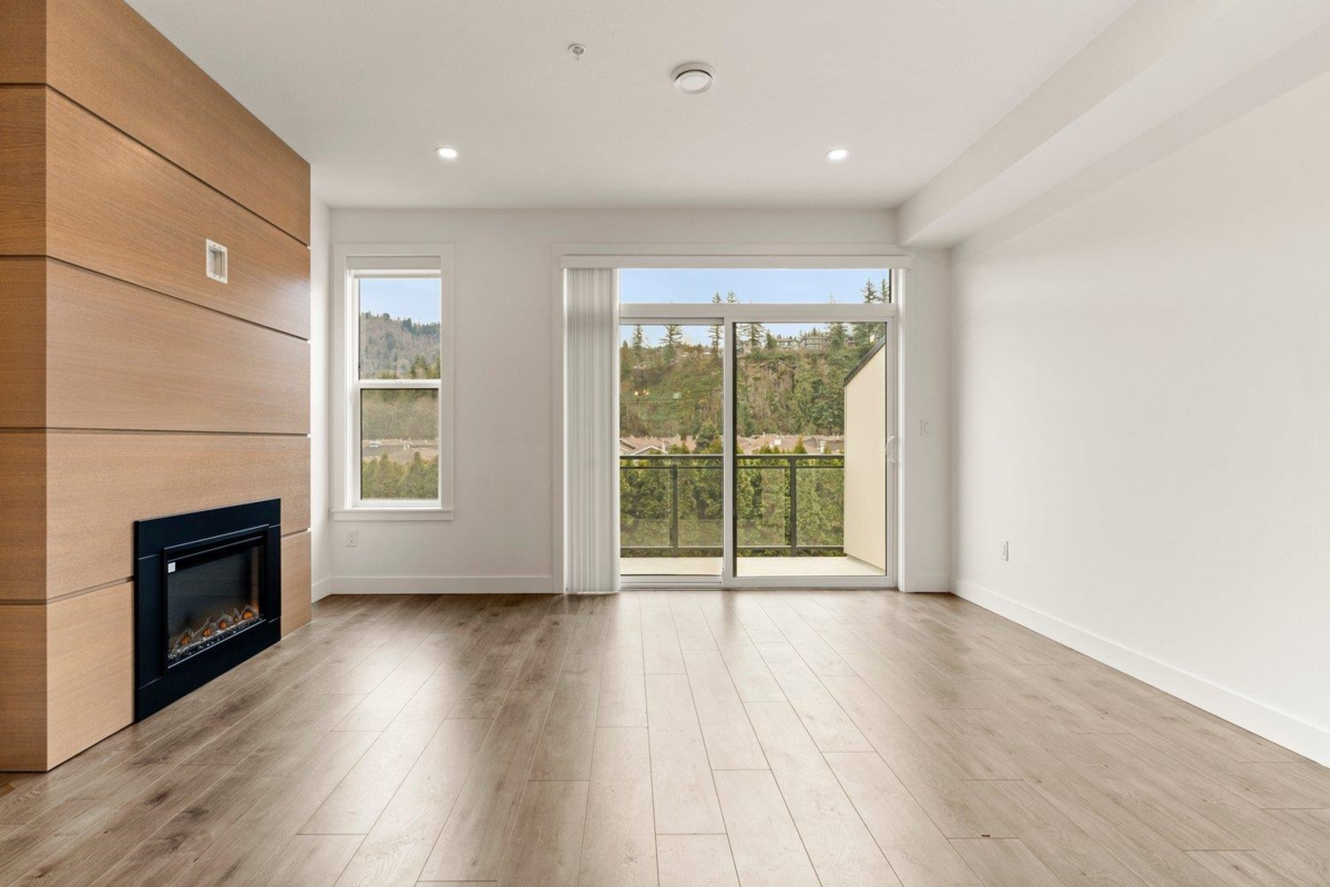 Primary Bedroom Photo of 409 46150 Thomas Road, Chilliwack, BC