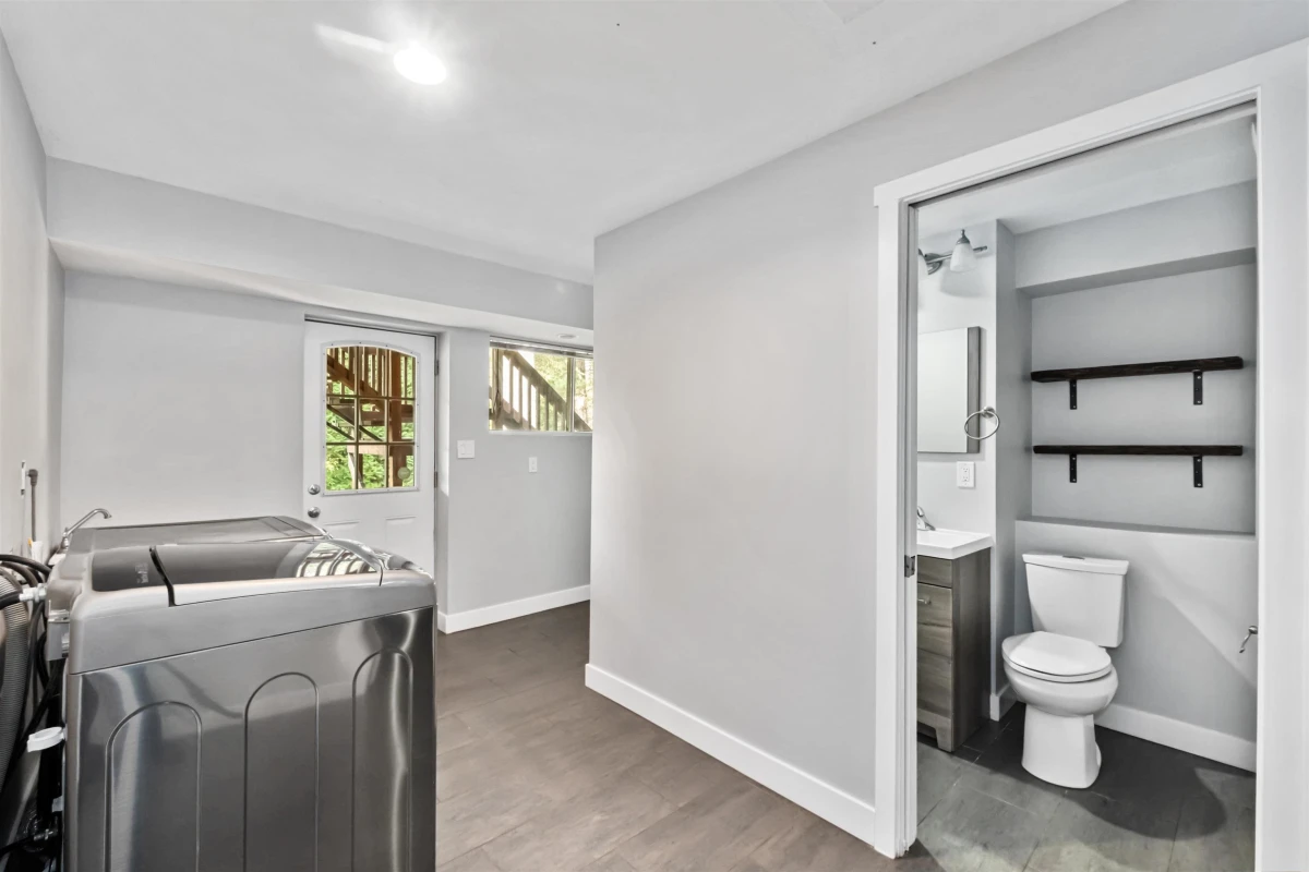 Swimming Pool Photo of 22990 70a Avenue, Langley, BC