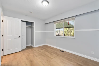 Entry Foyer Photo of 22990 70a Avenue, Langley, BC