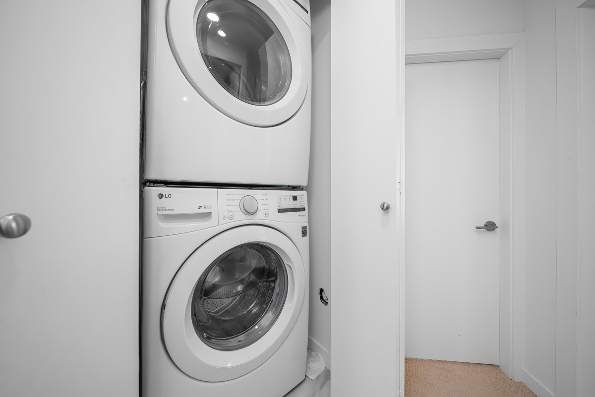 Laundry Room Photo of 50 16561 17a Avenue, Surrey, BC