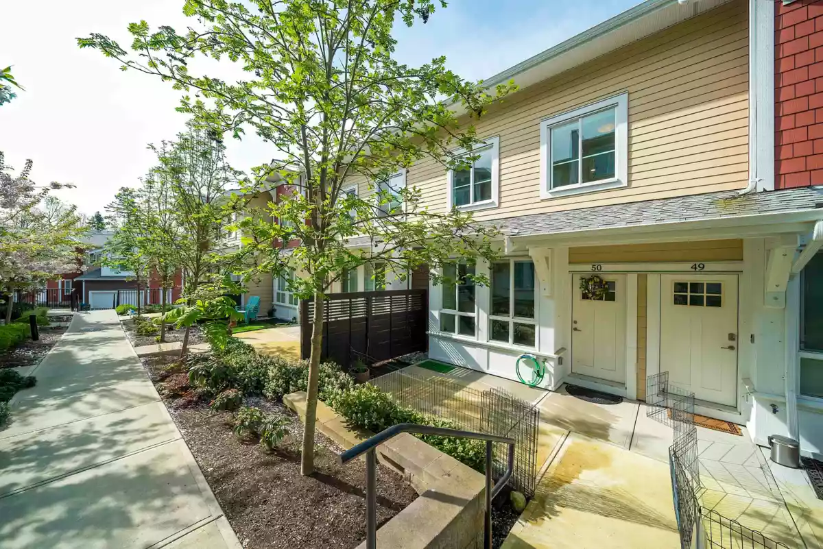 Outdoor Patio Photo of 50 16561 17a Avenue, Surrey, BC