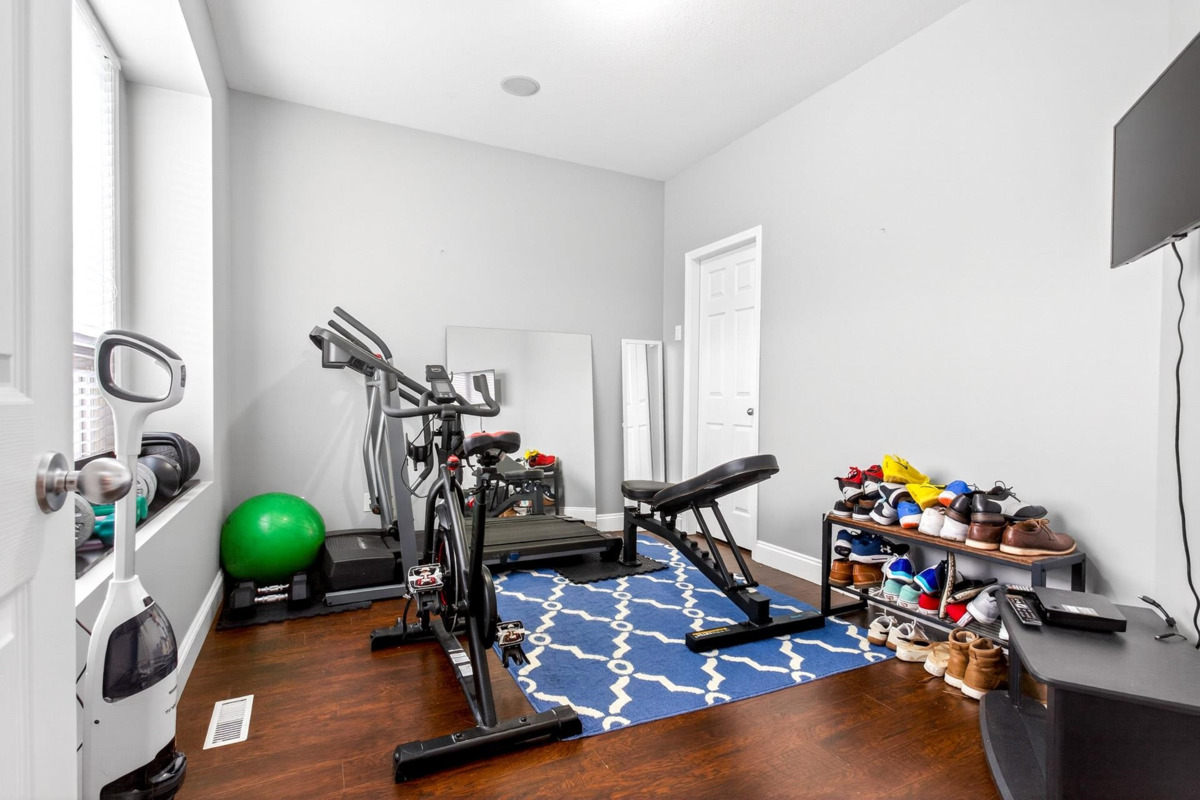 Basement Recreation Room Photo of 2473 Nile Gate, Port Coquitlam, BC