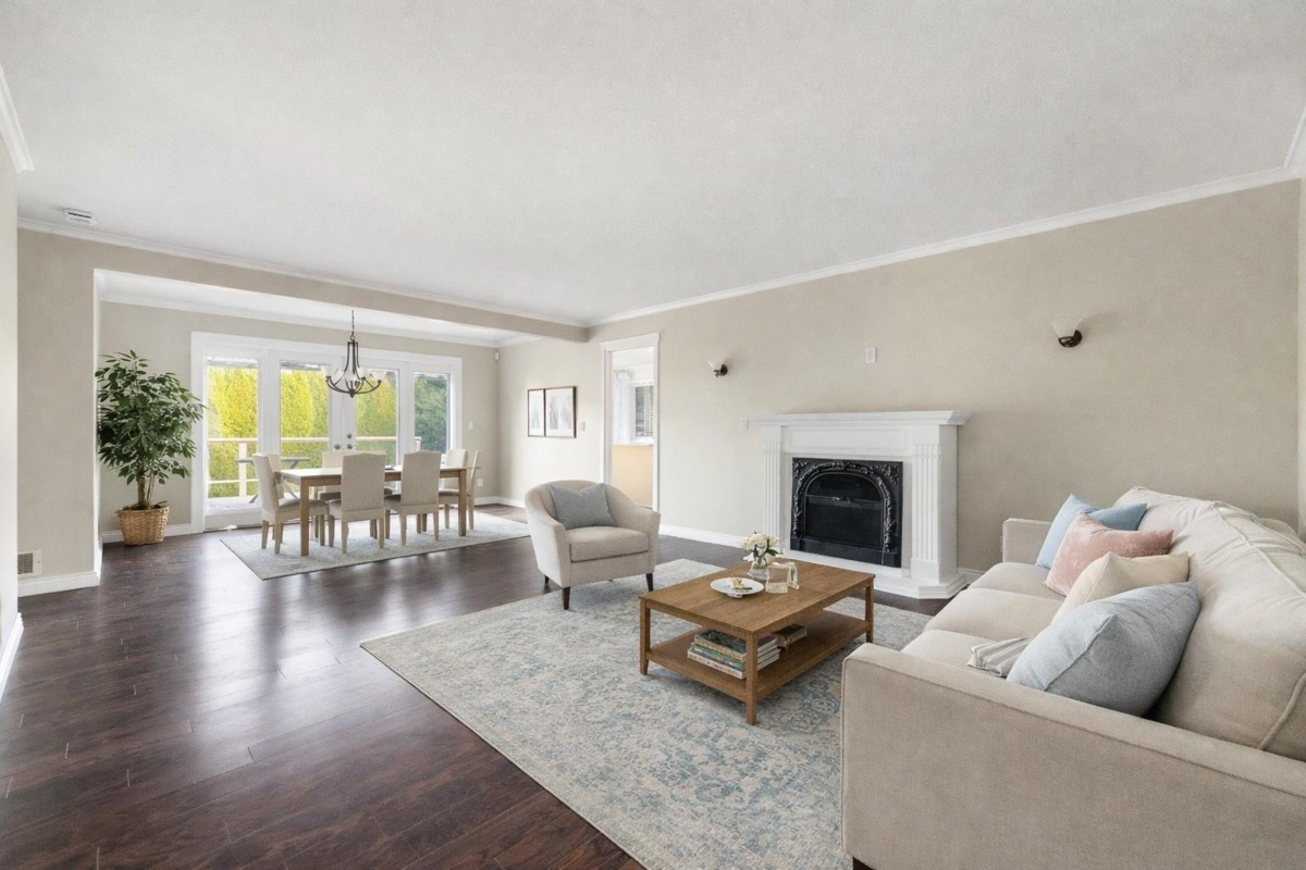 Living Room Photo of 1071 King George Boulevard, Surrey, BC