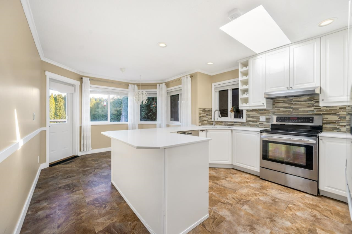 Pantry Photo of 1071 King George Boulevard, Surrey, BC