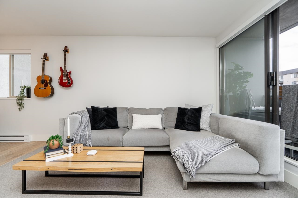 Kitchen Photo of 1202 110 W 4th Street, North Vancouver, BC