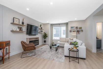 Office / Den Photo of 5 14355 62 Avenue, Surrey, BC