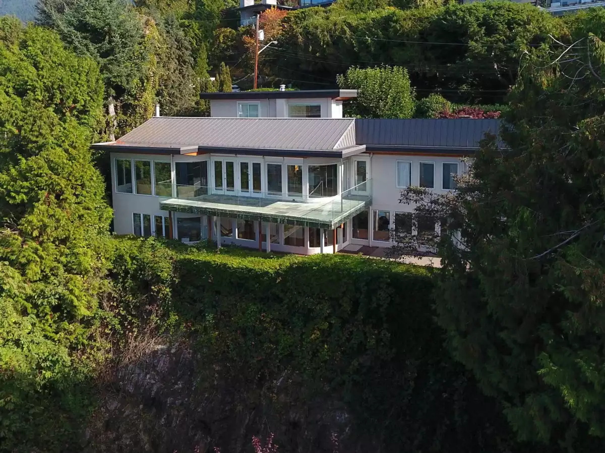 Community Amenities Photo (Clubhouse) of 6175 Nelson Avenue, West Vancouver, BC